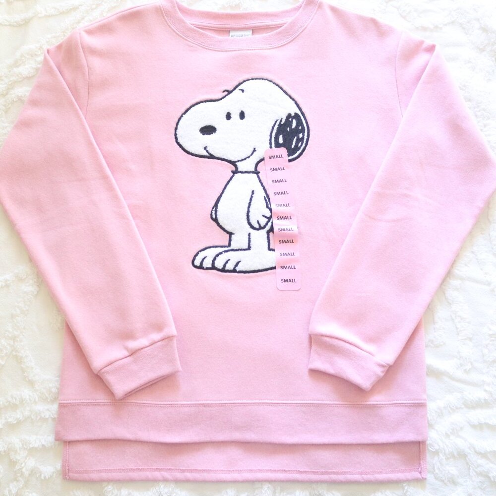 Peanuts | Snoopy Chenille Embroidered Patch Soft Fleece Pink Sweatshirt NWT | S - Picture 11 of 13